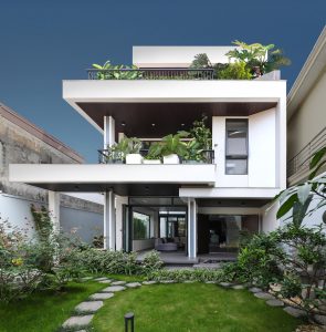 Ngôi nhà ngập gió, mảng xanh bên giếng cổ