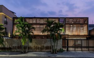 Nhà phố với thiết kế sáng, thoáng cả ngày