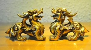 Top 15 vật phẩm phong thủy thu hút tài lộc hiệu quả nhất 2024