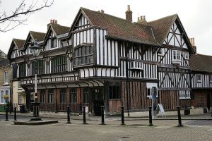 Kiến trúc Tudor là gì?