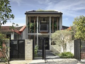 Ngôi nhà 4 tầng với không gian hướng nội