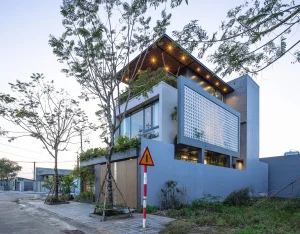 Nhà phố 140 m2 ngập tràn mảng xanh, ánh sáng