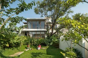 Tropical Modern House là gì?