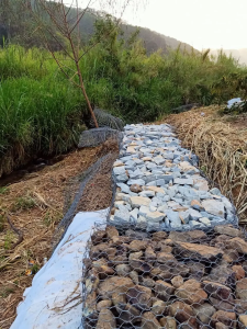 Đá hộc là gì?