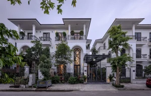 Biệt thự 300 m2 ưu tiên công năng cho gia đình ba thế hệ