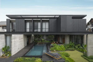 Biệt thự 640 m2 thông thoáng với thiết kế trên kín dưới hở