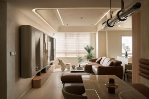 Căn hộ 130 m2 dùng khối tivi lơ lửng chia không gian