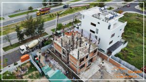 Cập nhật hình ảnh công tác đổ bê tông cột lầu 2 Mr. Thiết’s Villa
